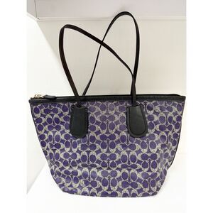Coach Signature Coated Canvas Taxi Zip Top Tote Style 33504 Violet Purple